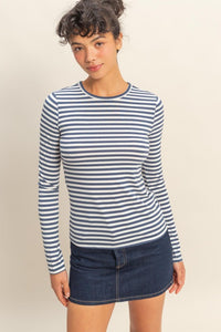 FITTED LONG SLEEVE TOP