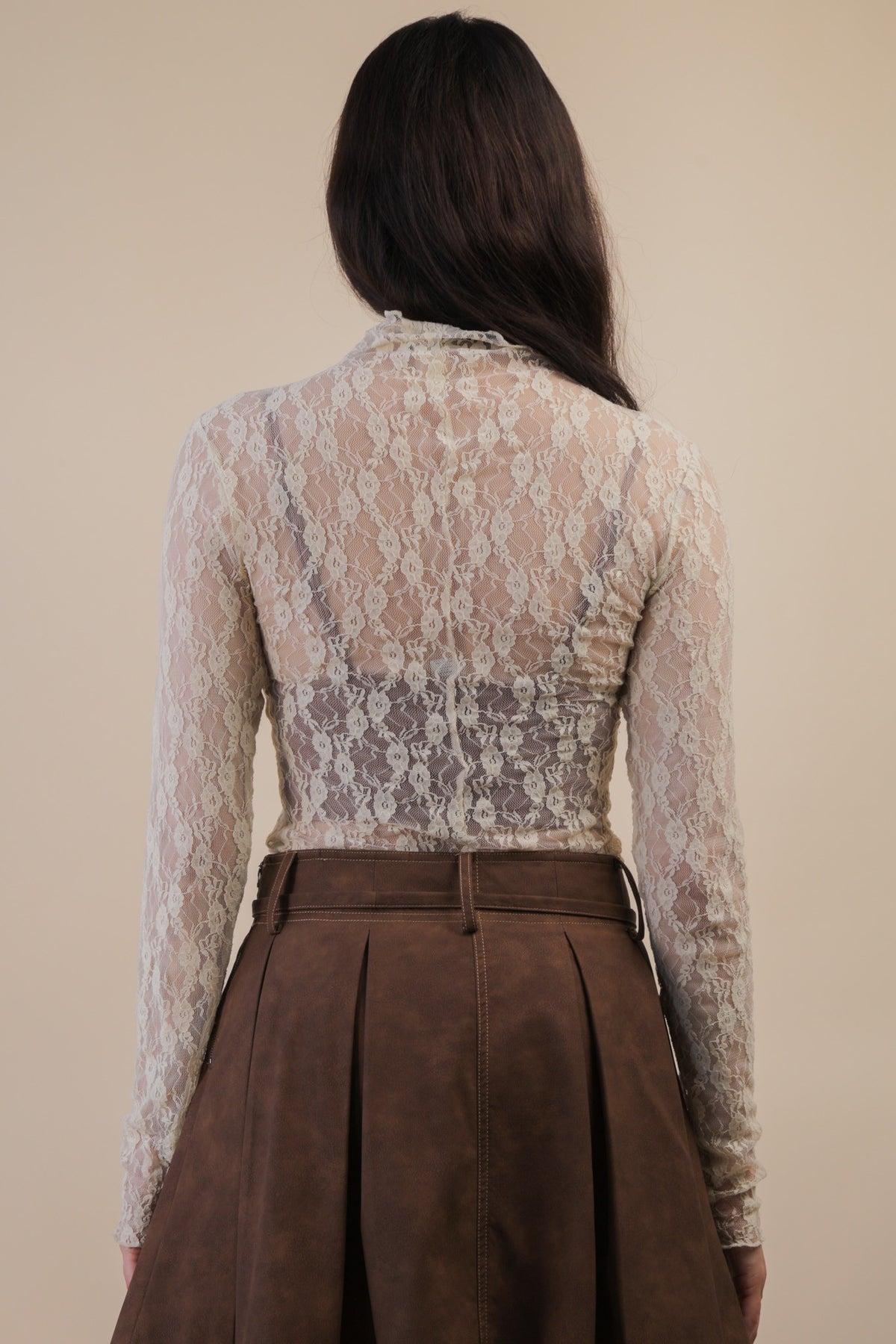 HIGH NECK LACE TOP