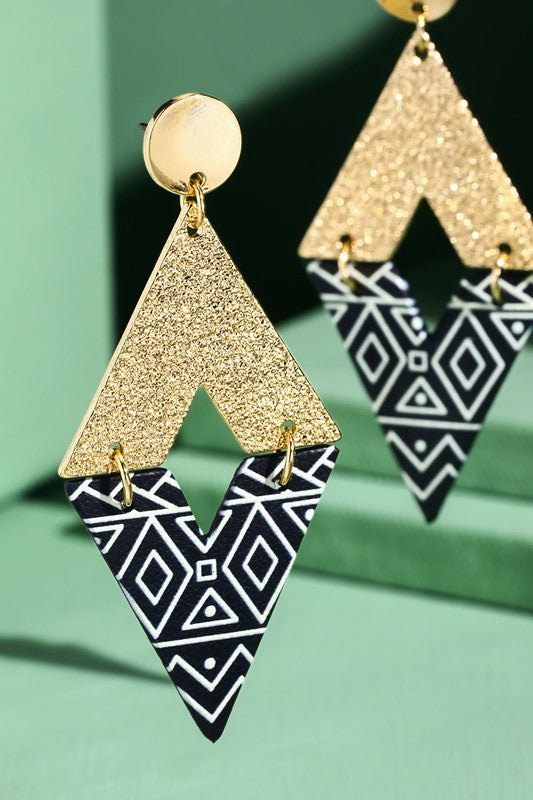 LEATHER AND METAL DIMOND SHAPE EARRING
