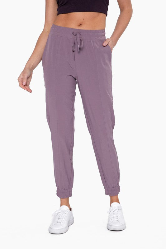 ESSENTIAL ACTIVE JOGGER