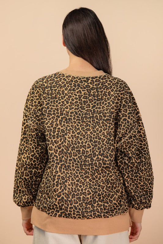 LEOPARD PRINT SWEATSHIRT