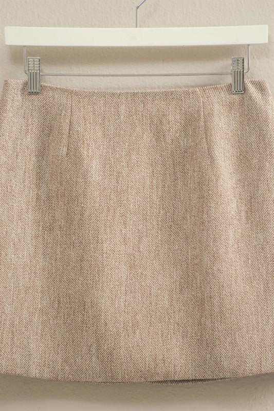 TEXTURED MINI SKIRT