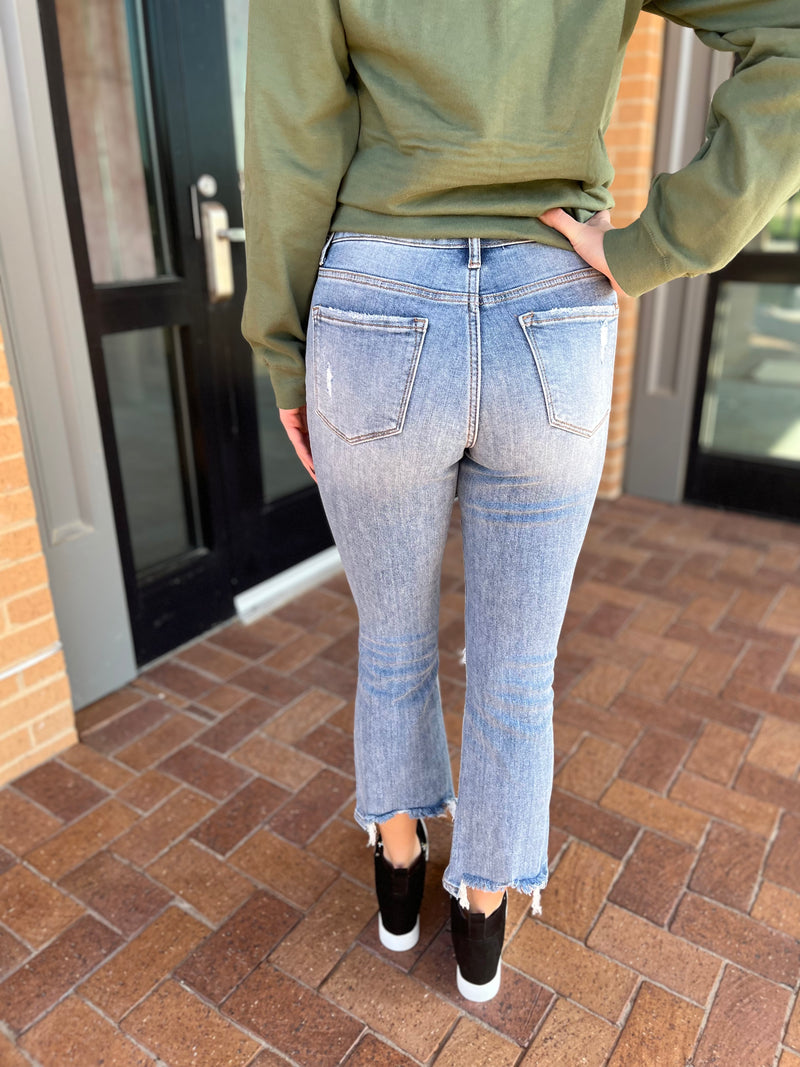 SUPER HIGH RISE KICK FLARE JEAN