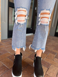 SUPER HIGH RISE KICK FLARE JEAN
