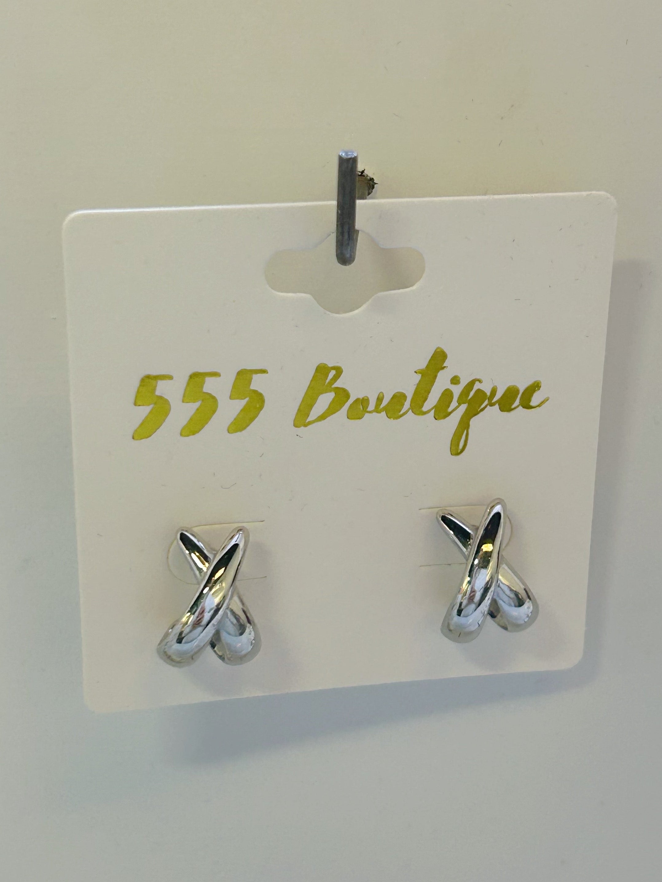 CROSSED DOUBLE HOOP EARRING