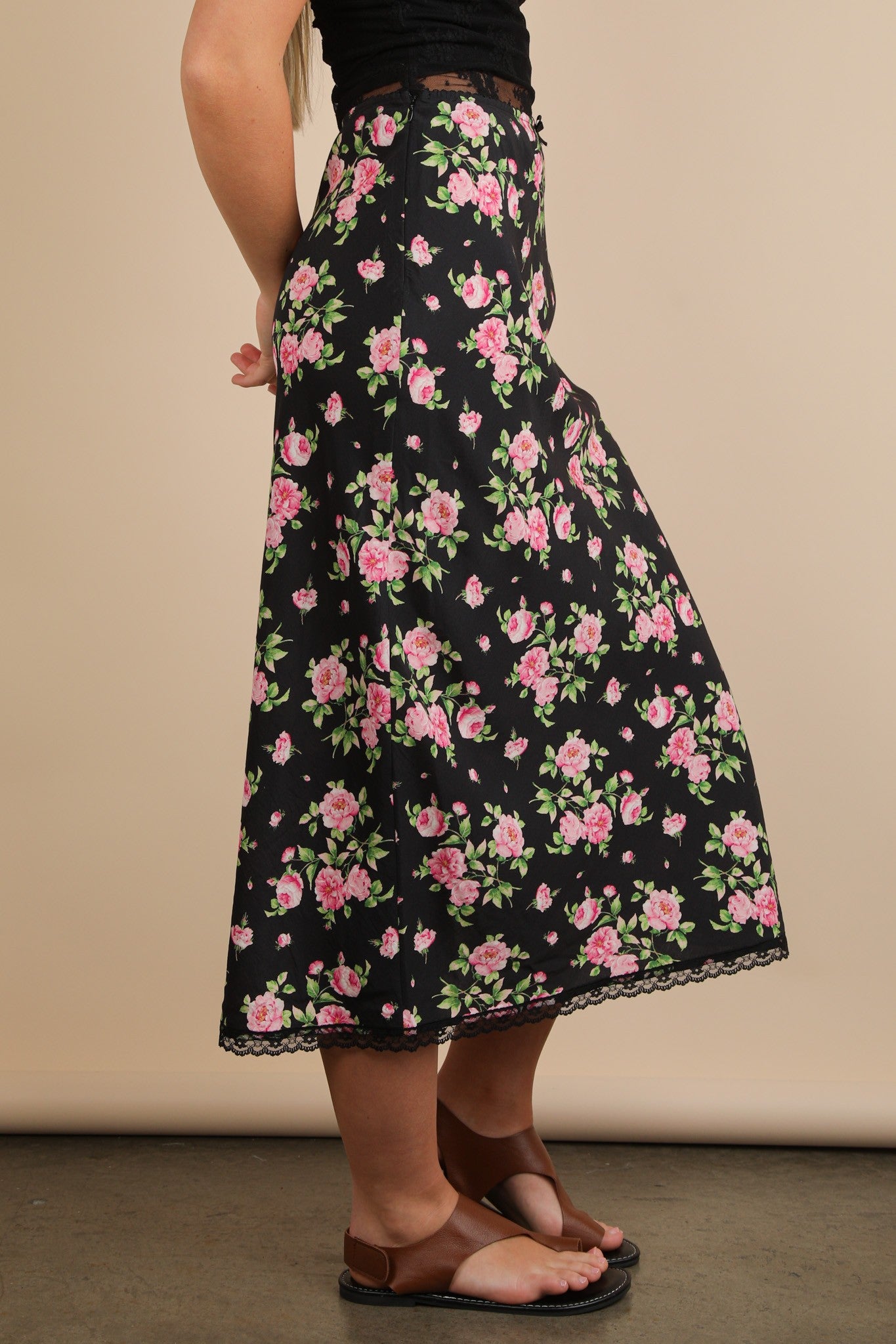 FLORAL MIDI SKIRT
