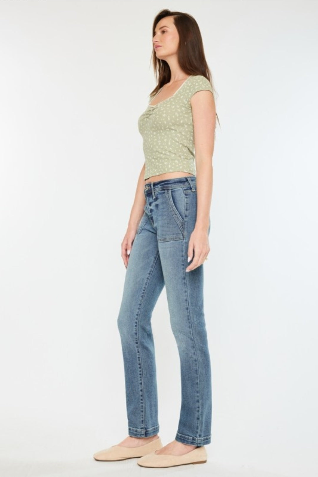 MID RISE SLIM STRAIGHT JEANS