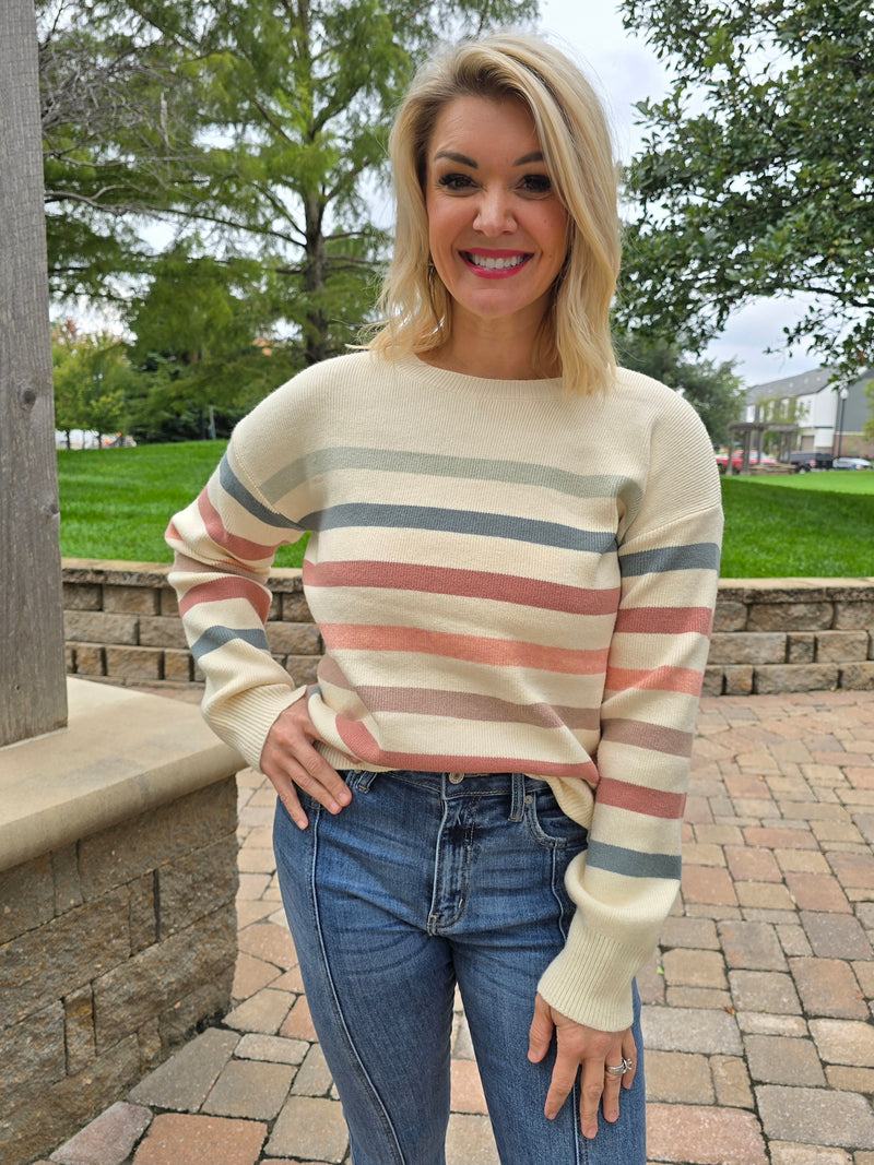 STRIPED CREW NECK SWEATER