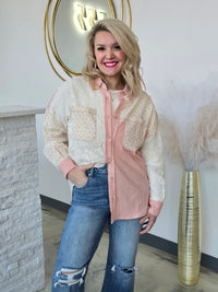 RIBBED KNIT AND LACE SHACKET