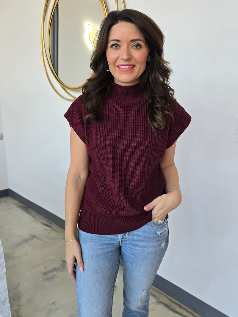 KNIT TURTLE NECK SWEATER