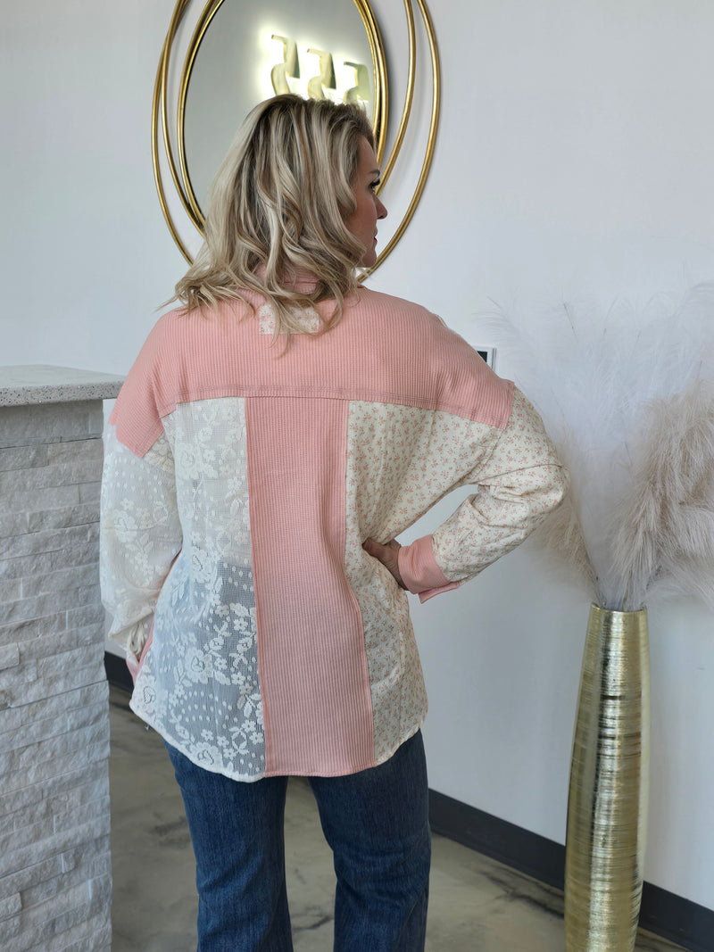 RIBBED KNIT AND LACE SHACKET