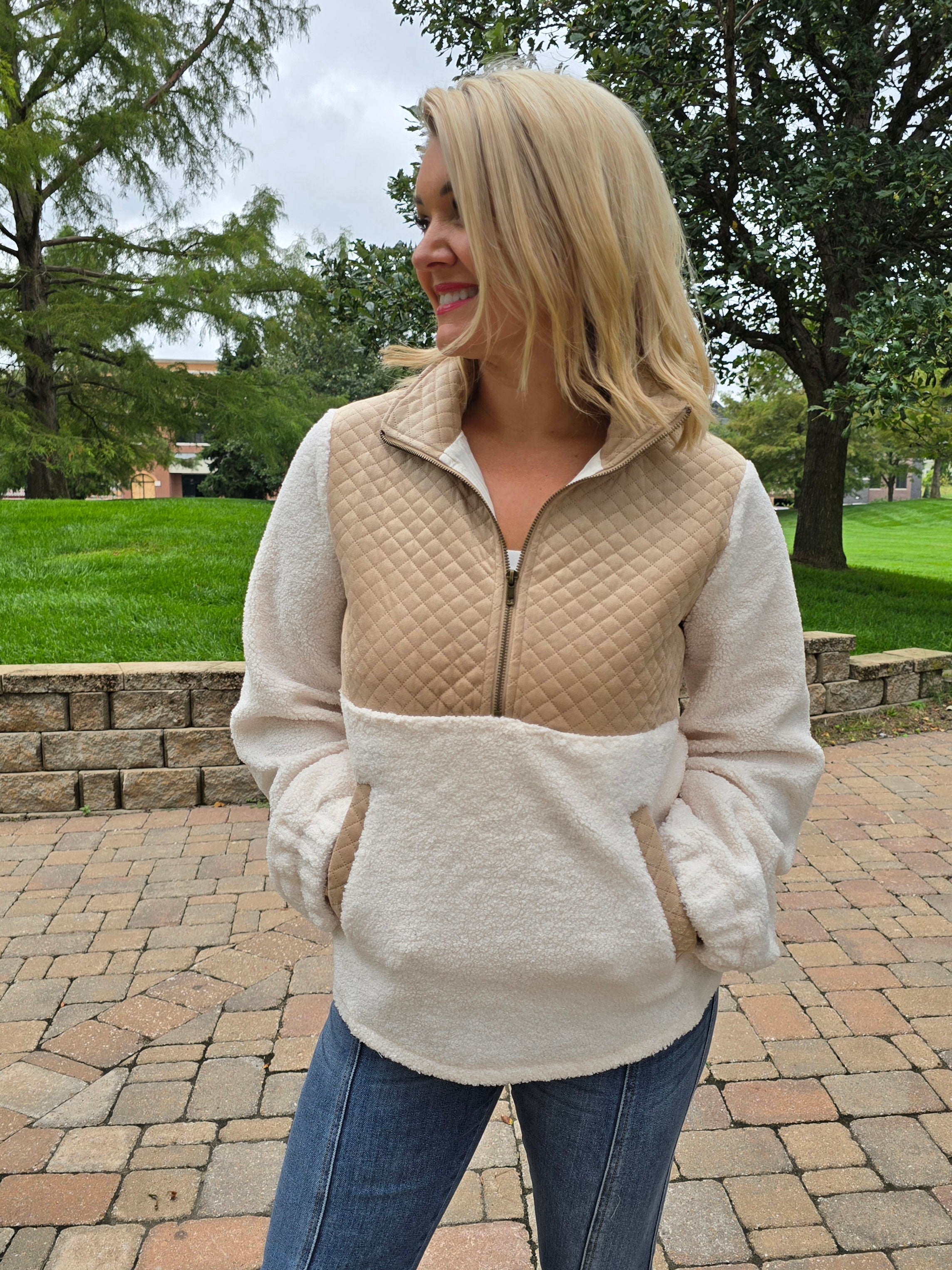 QUARTER ZIP SHERPA PULLOVER