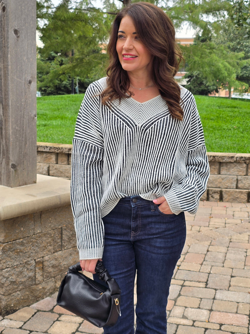 CASUAL STRIPED SWEATER