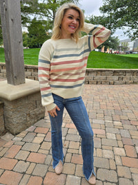 STRIPED CREW NECK SWEATER