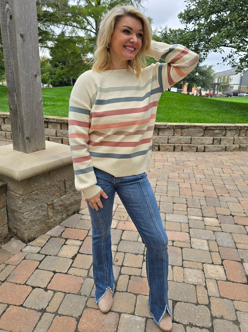 STRIPED CREW NECK SWEATER