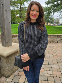 LONG SLEEVE KNIT SWEATER