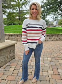 STRIPED CREW NECK SWEATER