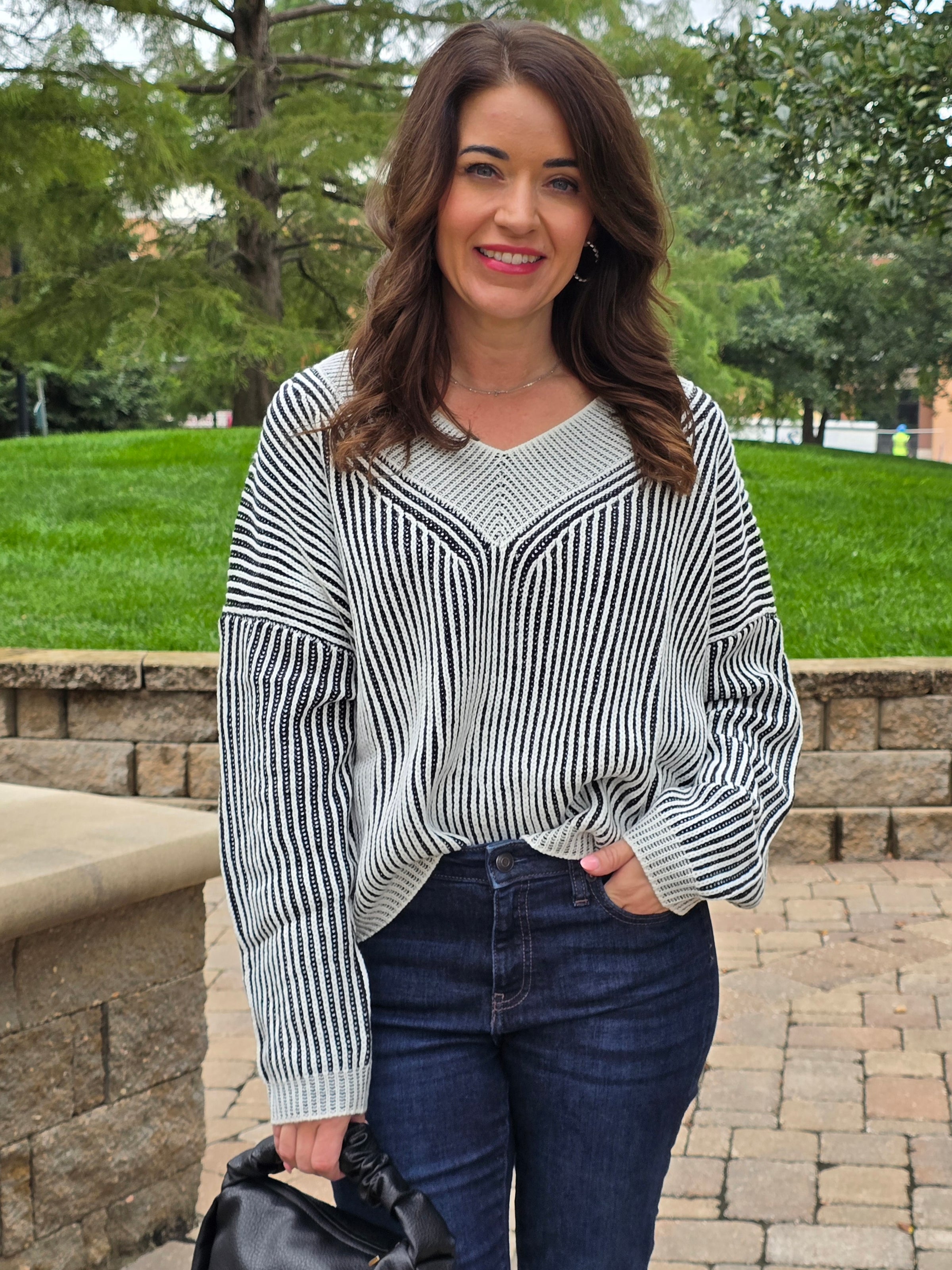 CASUAL STRIPED SWEATER