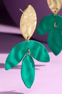 VIBRANT LEAF EARRINGS